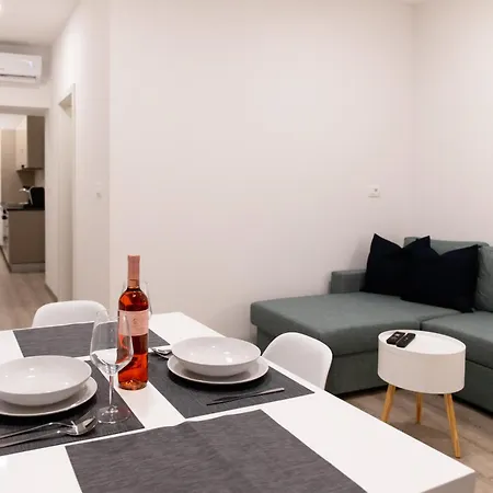 Oliver Street Apartment Vipava Exterior photo