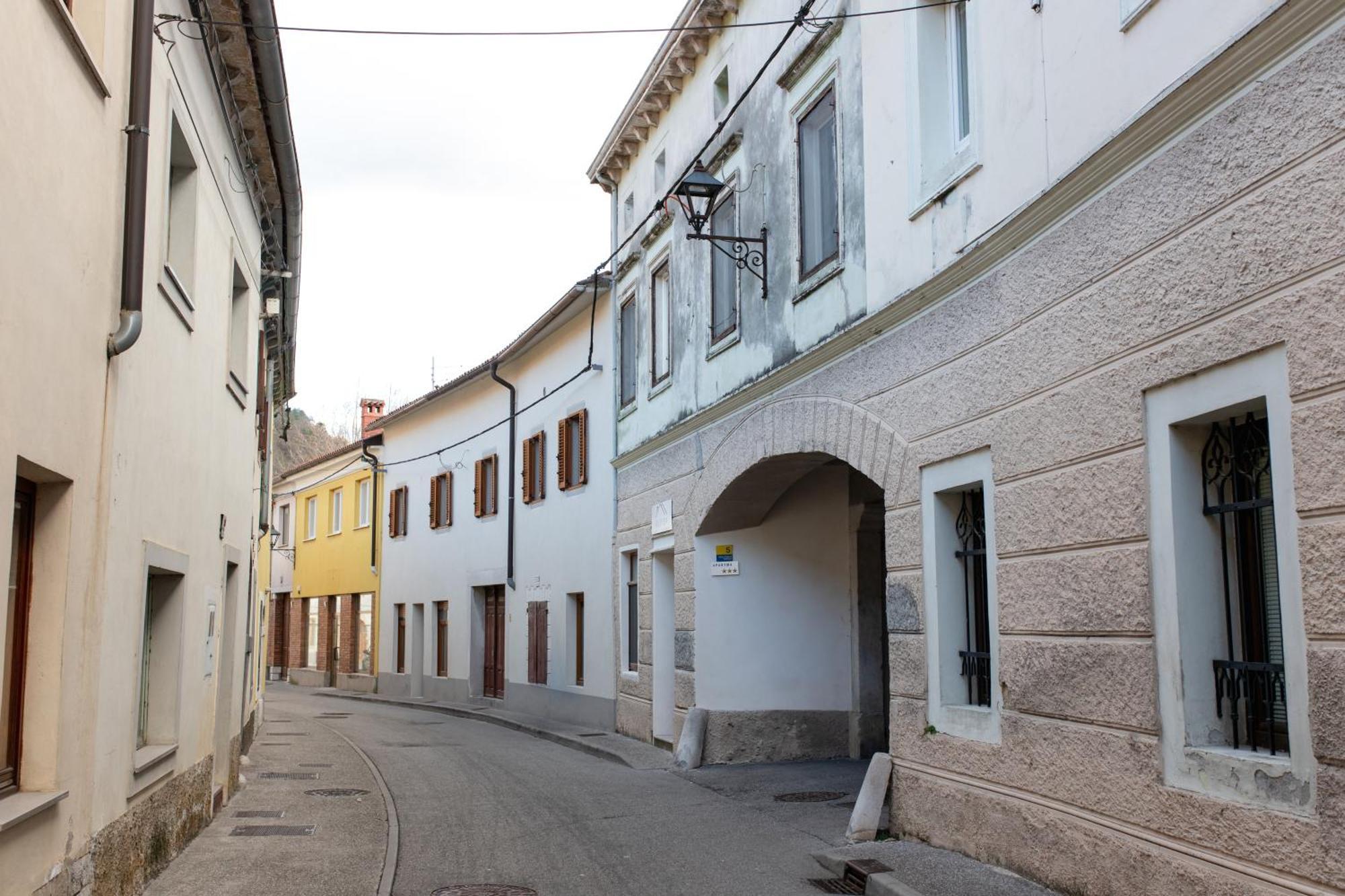 Oliver Street * Vipava